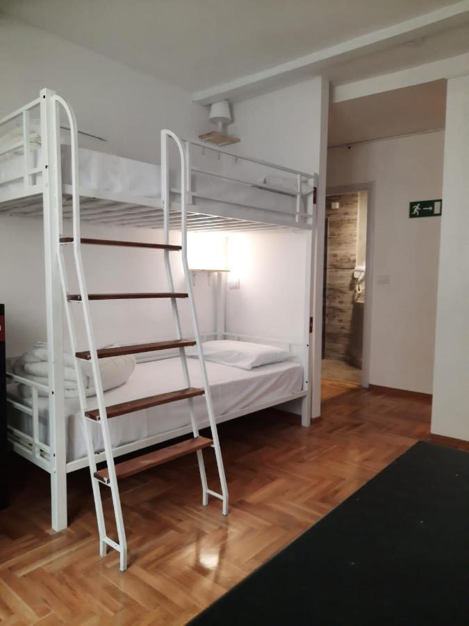 New Generation Hostel Prague Center Экстерьер фото